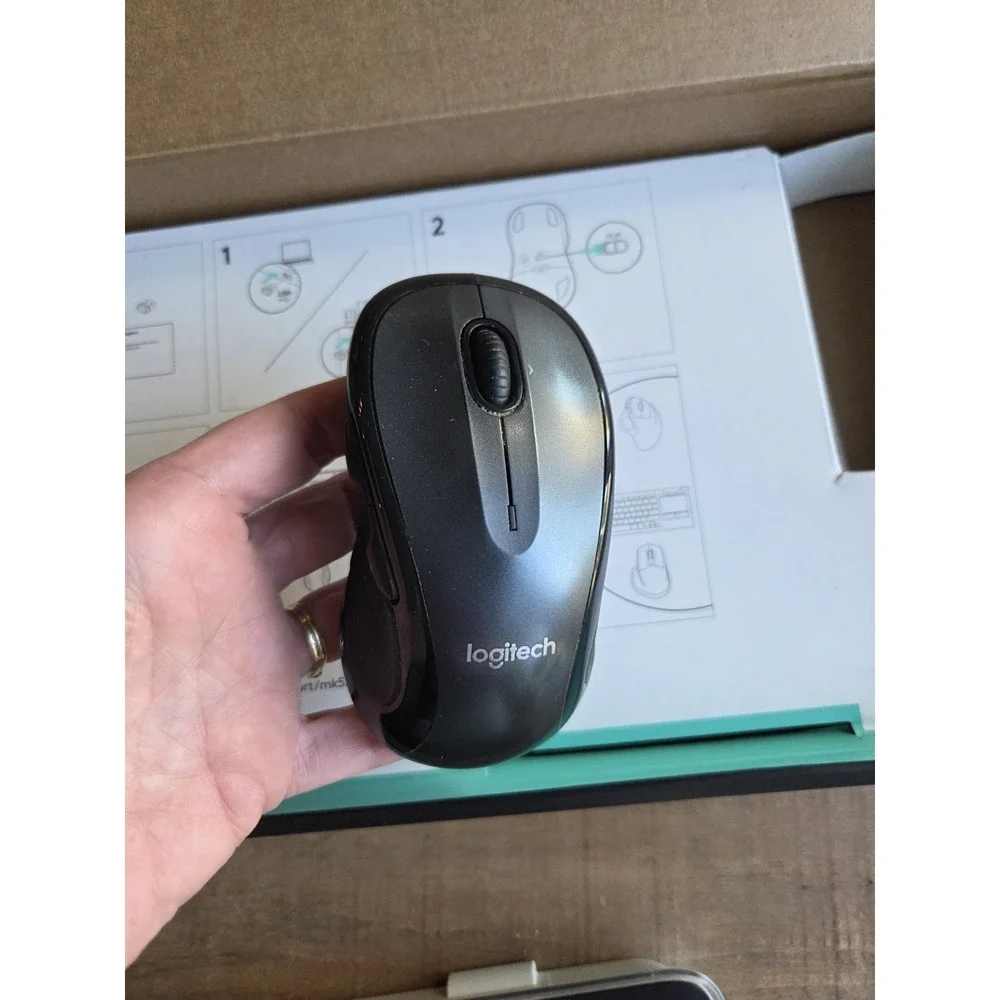 Logitech MK520 Wireless Keyboard and Mouse Bundle M510 Mouse Works Batteries INC